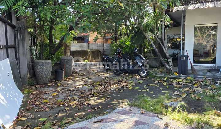 Gudang Strategis Kawasan Bisnis