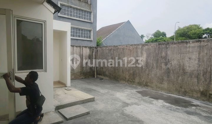 Disewakan Rumah 1 Lantai di Suvarna Sutera 2