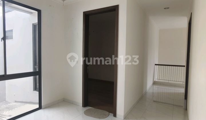 Disewakan Rumah Minimalis Di Suvarna Sutra Bagus 2