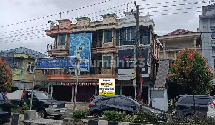 Shop House for Rent on Antasari Street, Strategic Location 2