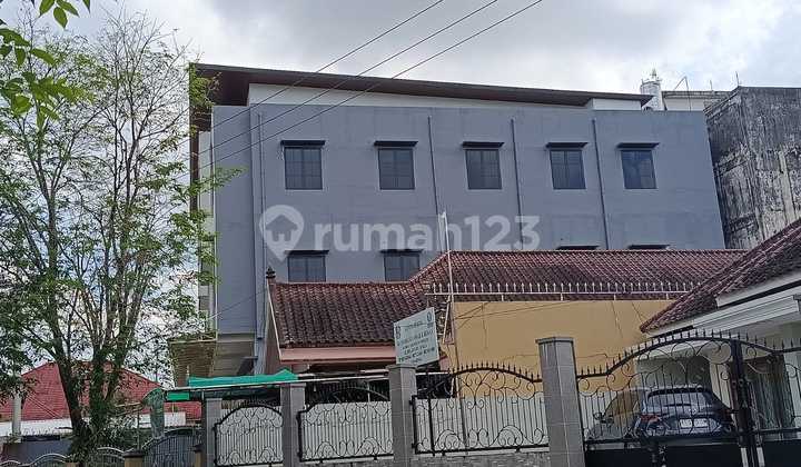 Strategic Area Shop House on Belatuk Street Samarinda 2