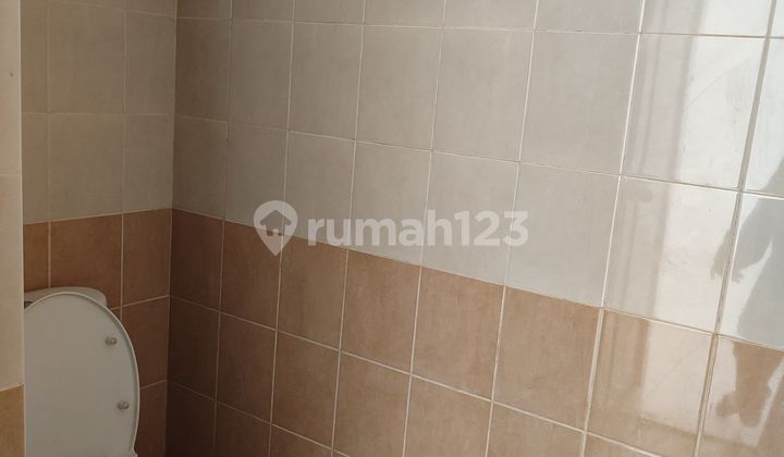 Dijual Rumah Murah 8x27 Cluster Castilla BSD City 2