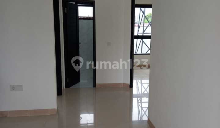 Dijual Rumah Murah 2 LT 8x17,5 Cluster Villa Melati Mas Serpong 2