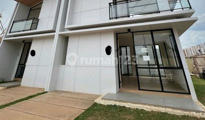 Beautiful 2-Story House in an Exclusive Residential Area 2