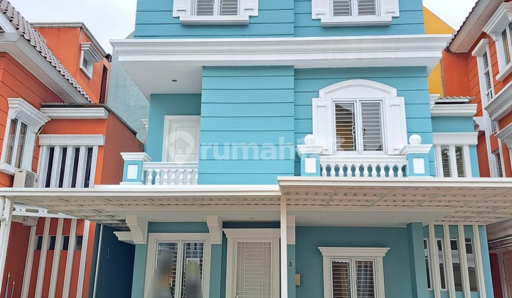 Dijual Cepat Rumah Cakep Dan Unik 3 Lt Di Omaha Village Gading Serpong