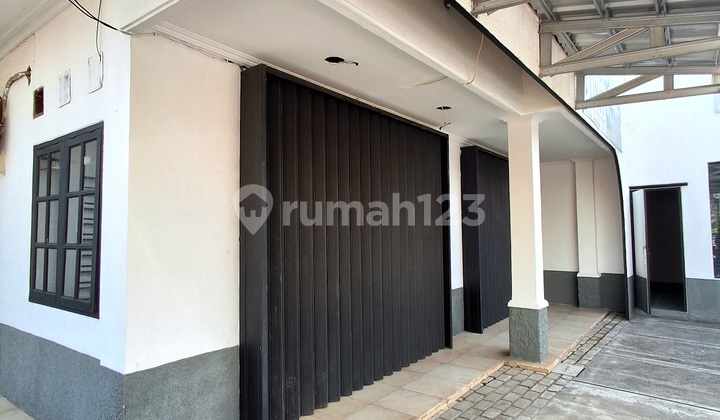 Disewakan Ruko 1 Lantai Pinggir Jalan Ramai di Dekat Bintaro Sektor 9 Disewakan Ruko 1 Lantai Pinggir Jalan Ramai di Dekat Bintaro Sektor 9