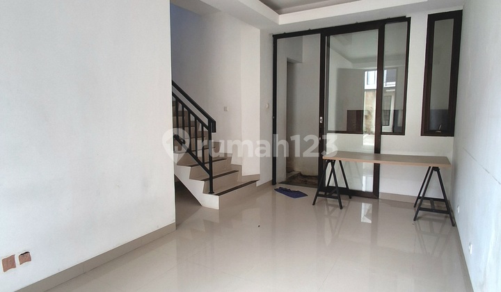 For Sale Modern Minimalist House in One Gate System Cluster in Rempoa, South Tangerang 2