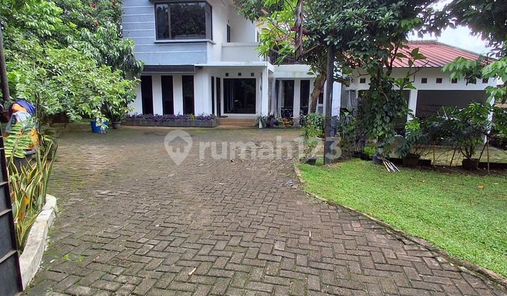 Jual Cepat Rumah Luas Ada Kolam Renang Jacuzi di Cirendeu Tangsel