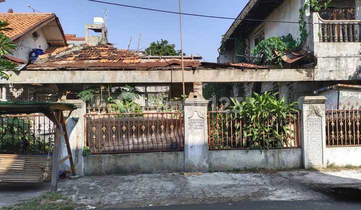 Land Calculation House Area 238M in Elite Tebet Area