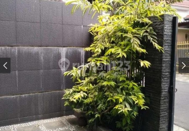 Rumah Rapih 2 Lantai Siap Huni di Villa Galaxy 2