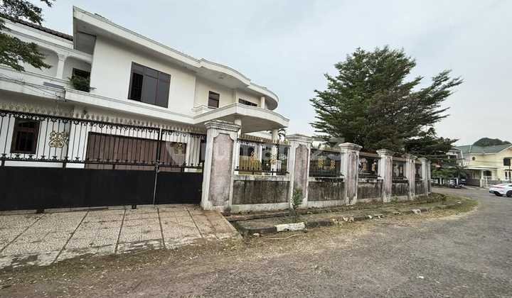 Dijual Rumah Luas Posisi Hook Dalam Perumahan Bulog Jatiwarna