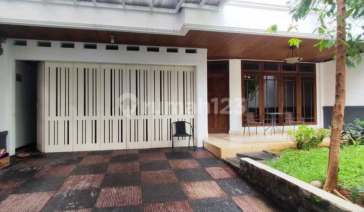 Rumah Rapih Terawat 2 Lantai Furnished Lokasi Pejaten Jakarta Selatan Rumah Rapih Terawat 2 Lantai Furnished Lokasi Pejaten Jakarta Selatan