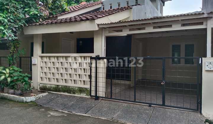 Rumah Murah 1,5 Lantai Kawasan Galaxy Bekasi 1