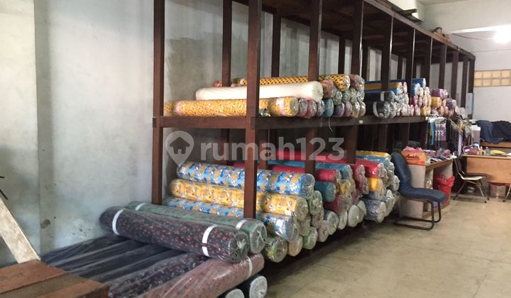 Strategic 2.5-story concrete roof shop house, Tanah Abang, Central Jakarta 2