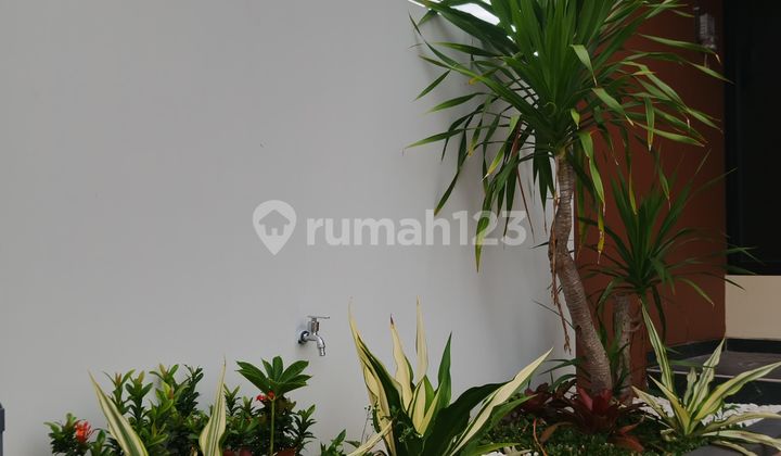 Flood-Free Luxury House in Banyumanik 2