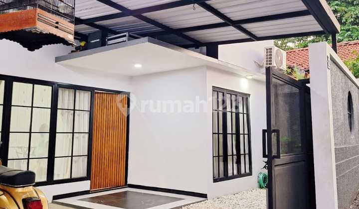 For Sale Nice Ready-to-Live House Banyumanik 1