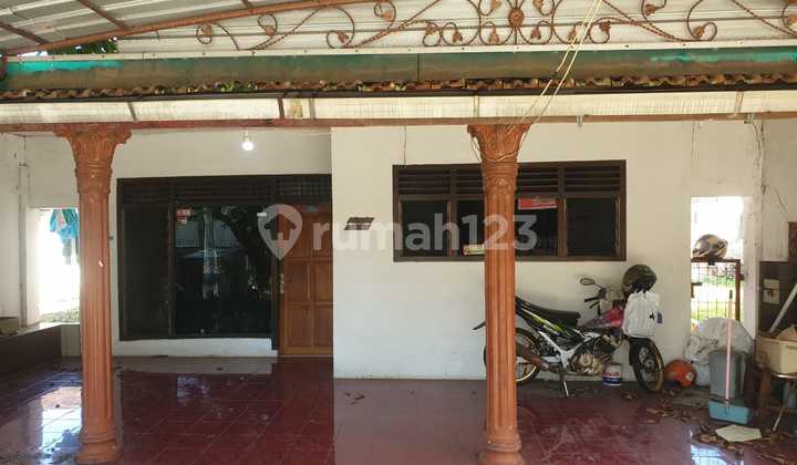 Sell Ready-to-Occupy Strategic House Near Undip 2