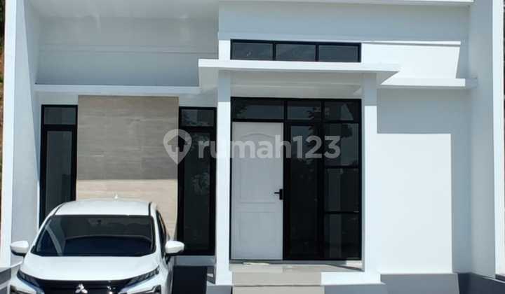 Sell New Ready-to-Live-in House in Banyumanik 1