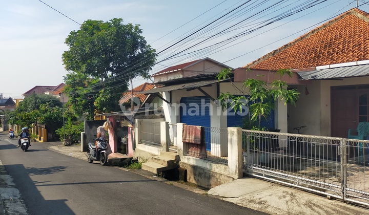 Sell Ready-to-Live House in Banyumanik, Semarang 2