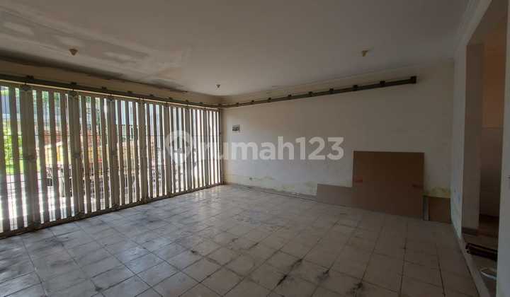 Beautiful 2-Story Ready-to-Occupy House in Sutera Pelangi, Alam Sutera - Tangerang 2