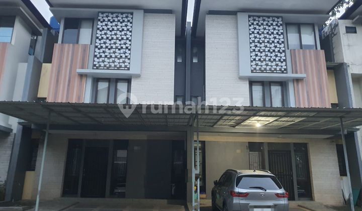 Beautiful Fully Furnished 3-Story House Ready to Occupied in Regentown (Opposite Ice Bsd) - Tangerang