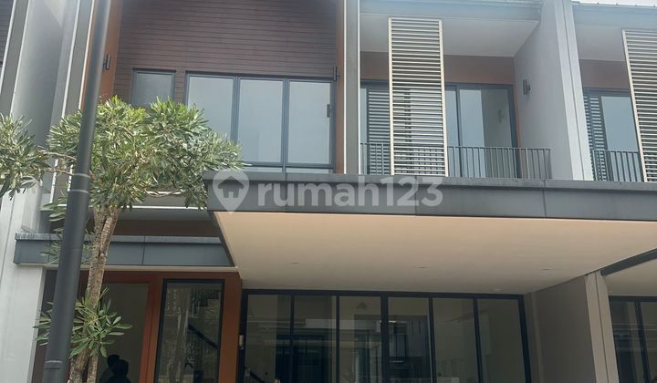 Rumah Mewah Modern 4+1kt Di Sentul City. Dekat Lrt Dan Krl. Rumah Mewah Modern 4+1kt Di Sentul City. Dekat Lrt Dan Krl.