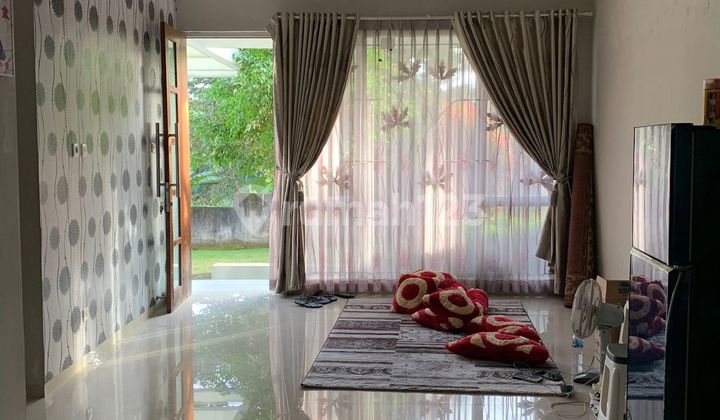 Rumah Cantik 2 Lantai Fasilitas Kolam Renang Dan Bebas Banjir! 2