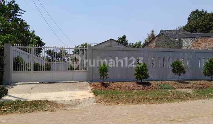 2 Rumah Siap Huni Dengan Tanah Luas 395 M² Dekat Stasiun Dan Tol