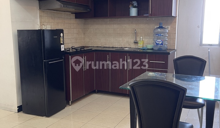 Disewakan Apartemen Mediterania Boulevard Residences 3 Br Luas 70m2 Furnish