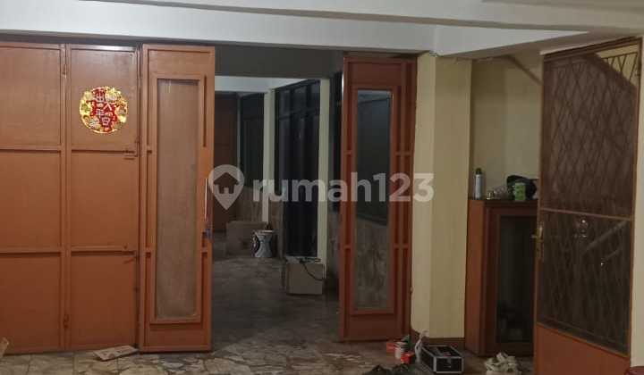 Dijual Rumah Di Krekot Pasar Baru 3.5 Lantai