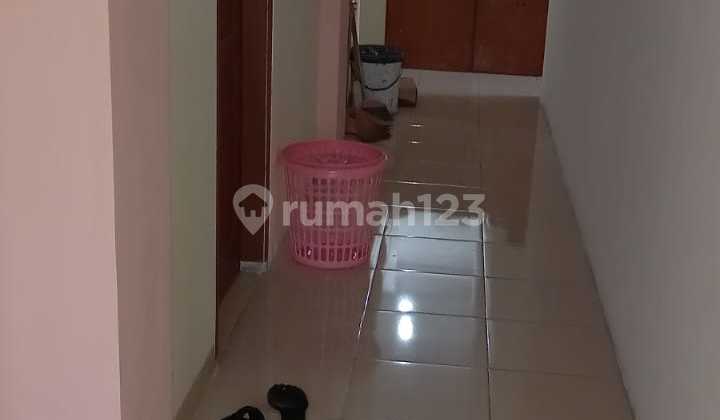 Rumah Kost-kostan, Terisi Penuh, Lokasi Tenang Dan Aman, Rajawali Selatan 2
