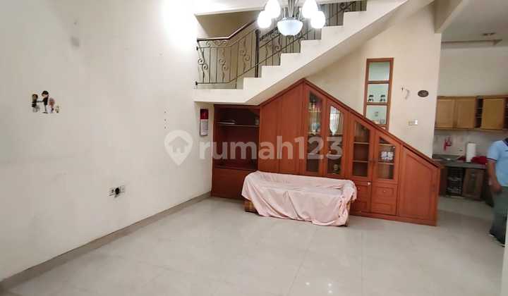 Rumah 2 Lantai Plus Rooftop, Bisa Proses Kpr, Jarang Ada, Sunter 2