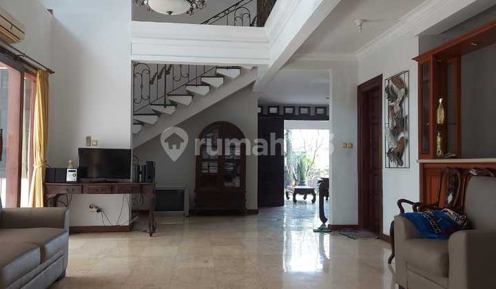 Rumah Lama, Bagus Dan Rapih, Dalam Komplek Tenang Dan Nyaman, Kebayoran Lama