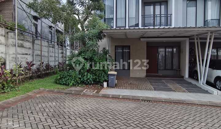 Rumah Mewah di Premier Estate 3 Semi Furnished Lt 145 Lb84
