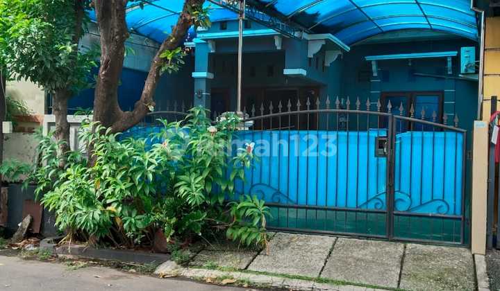 Well-Maintained Good House Ready to Live Comfortable Flood-Free Front of Grand Galaxy Mall Well-Maintained Good House Ready to Live Comfortable Flood-Free Front of Grand Galaxy Mall