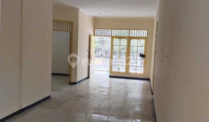 Rumah Luas Tanah 150M dan Nyaman Dekat Taman Kt 3 Km2 ******** Galaxy Pekayon 2