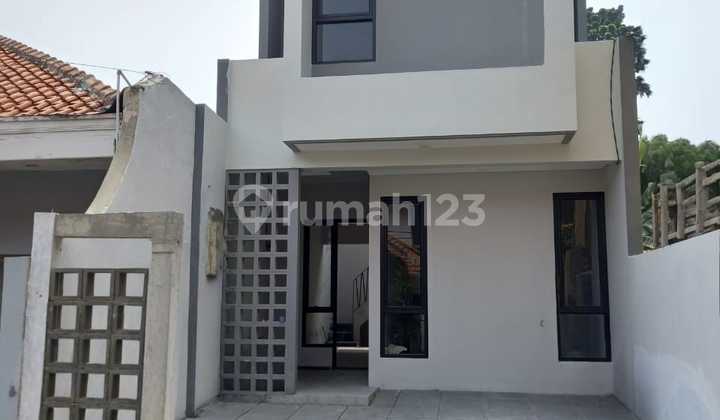 Hot Sale Rumah Baru 2 Lantai Kayu Putih Rapi 2*M-An