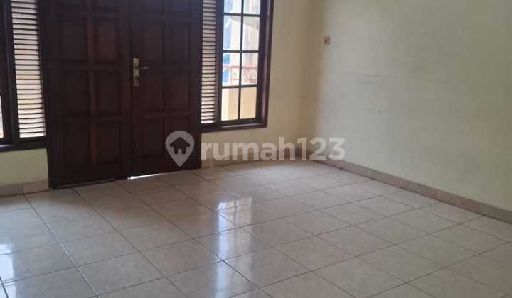 Disewakan Pademangan 5 X 21 Siap Huni 3 Lantai Loh Mau ? Cuma 75Juta/Th Disewakan Pademangan 5 X 21 Siap Huni 3 Lantai Loh Mau ? Cuma 75Juta/Th