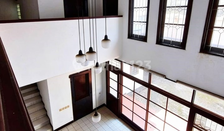 Rumah di Bawah NJOP Jalan Lebar di Pondok Indah Rumah di Bawah NJOP Jalan Lebar di Pondok Indah