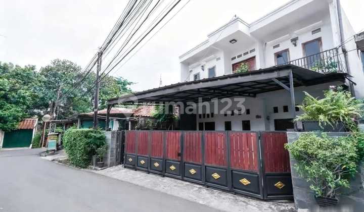 Rumah Bagus Siap Huni Lokasi Sangat Strategis di Cilandak Jakarta Selatan Harga Under Market