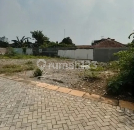 Land Plot Within Cluster Near MRT Station and Toll Road Veteran South Jakarta
