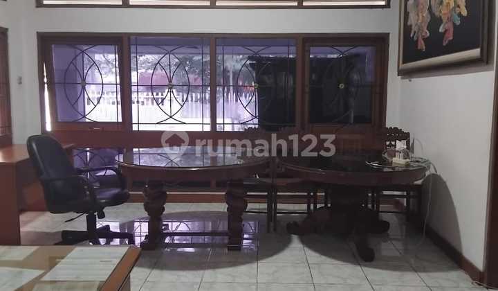 DIJUAL CEPAT RUMAH LAMA TEBET BARAT RAYA (PINGGIR JALAN BESAR)
