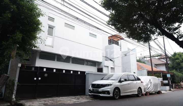 Dijual Rumah dengan Kos-Kosan di Kawasan Gatsu, Lokasi Sangat Strategis di Belakang Lotte Shopping Avenue Dijual Rumah dengan Kos-Kosan di Kawasan Gatsu, Lokasi Sangat Strategis di Belakang Lotte Shopping Avenue
