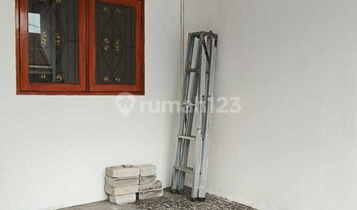 Dijual Cepat Rumah Dekat Plaza Thb 2