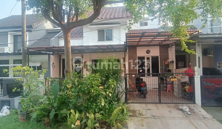 Jual Rumah Siap Huni 1,5 Lantai Di Kemang Pratama  2