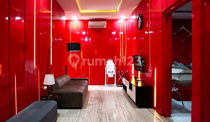 Dijual Rumah Semi Furnish Cocok untuk Cafe di Cilandak Jakarta Selatan