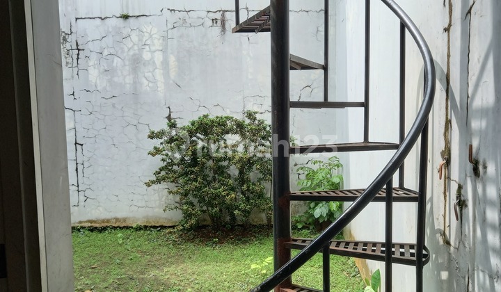 Good 2-Story House, 200m2 Land Area, 180m2 Building Area, Alam Sutera 2