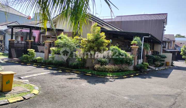 Hoek Cluster House Melia SHM Area 194M2 Ready to Live In Flood-Free 2