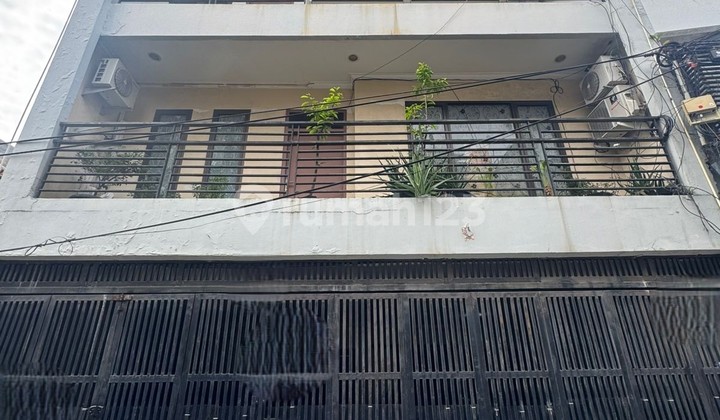 *ANDIKA* RUMAH SIAP HUNI UK 8X12M DI KARANG ANYAR