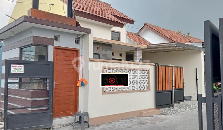 New Cheap Ready-to-Live House in One Gate Cluster Near Luwes Gentan